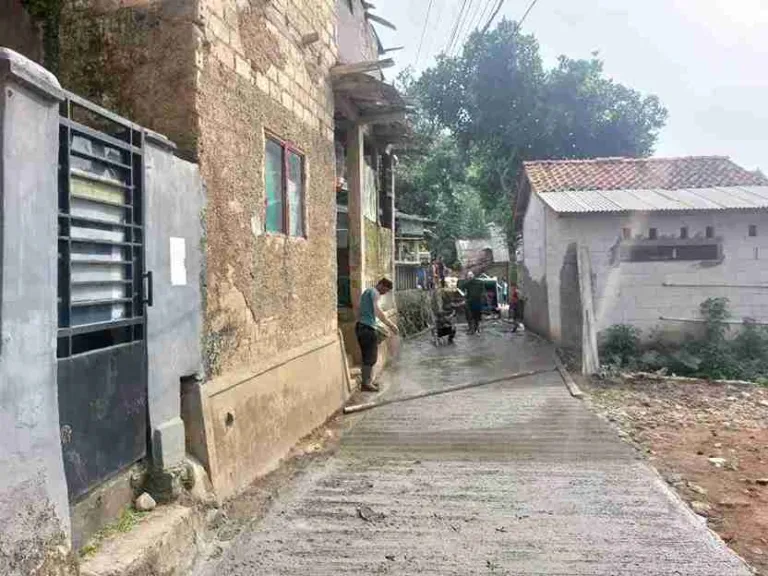 Rabat Beton Jaling di Legok Picung Selesai dari Dana Desa Tahap I